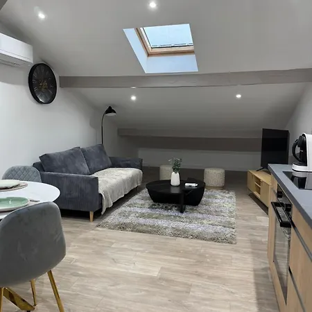 Appartamento Longchamps 1 - Magnifique Appartement, 1 Sous Les Toits, Clim