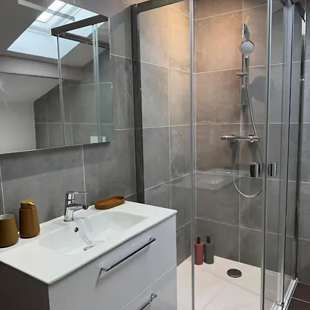 Διαμέρισμα Longchamps 1 - Magnifique Appartement, 1 Sous Les Toits, Clim