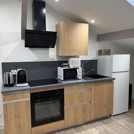 Longchamps 1 - Magnifique Appartement, 1 Sous Les Toits, Clim Appartamento