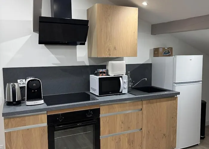 Longchamps 1 - Magnifique Appartement, 1 Sous Les Toits, Clim アパート